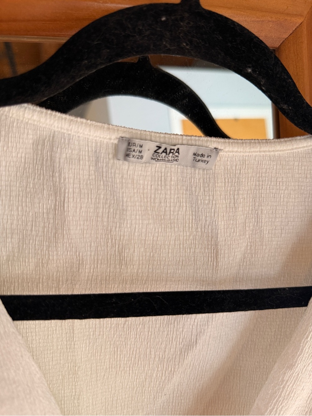 Zara white V-Neck Twist Front Blouse - Picture 4 of 5